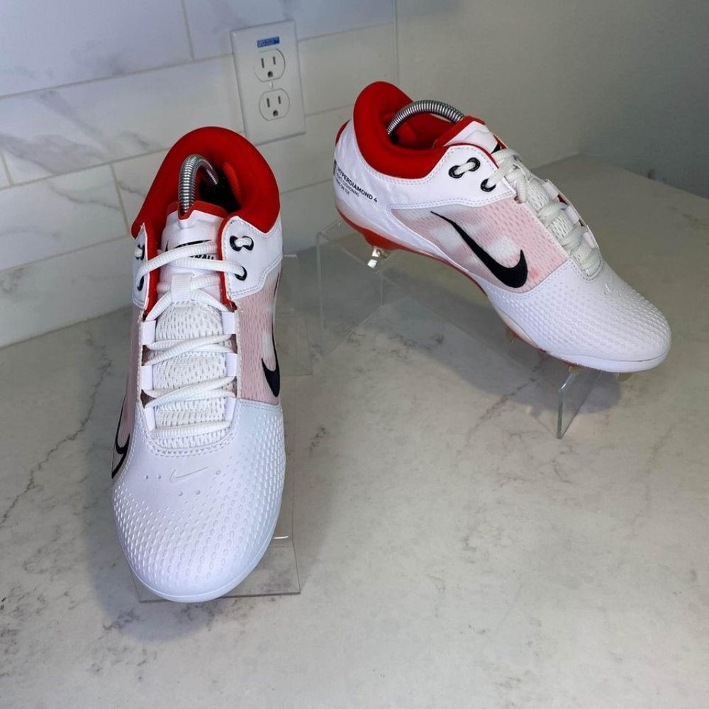 Nike Women's Hyperdiamond 4 Elite Metal Fastpitch Softball Cleats - Size 11